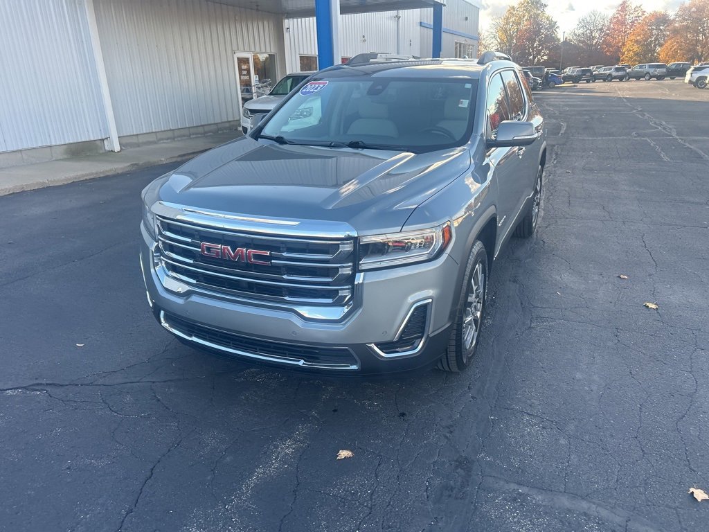 Certified 2023 GMC Acadia SLE w/ Driver Convenience Package image 5