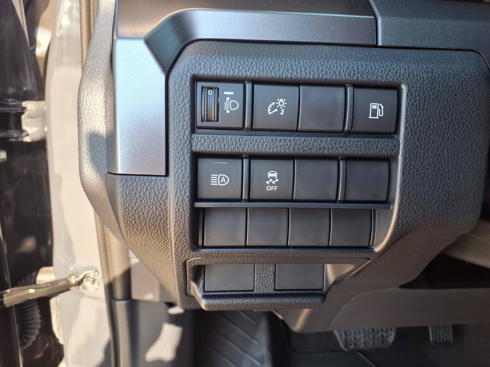 New 2026 Toyota 4Runner SR5 AWD/4WD image 23
