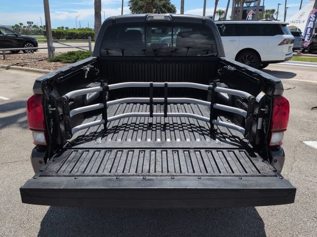 Used 2019 Toyota Tacoma TRD Sport AWD/4WD image 13