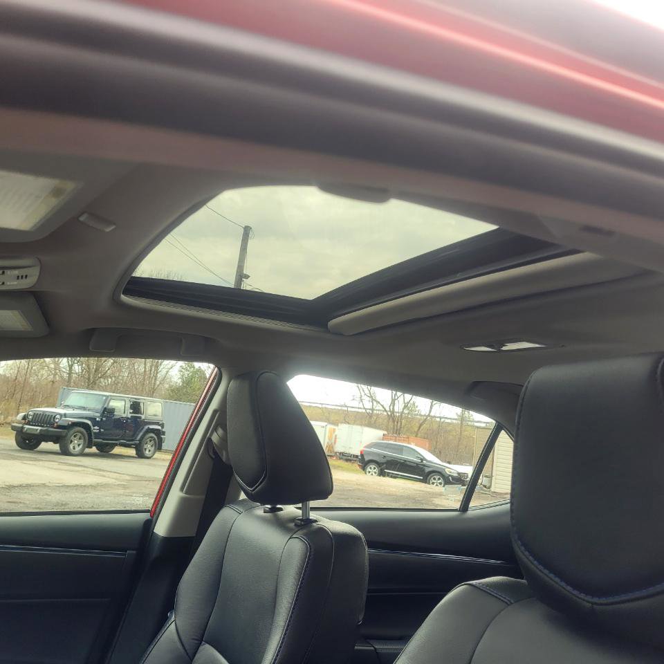 Used 2019 Toyota Corolla XSE image 14