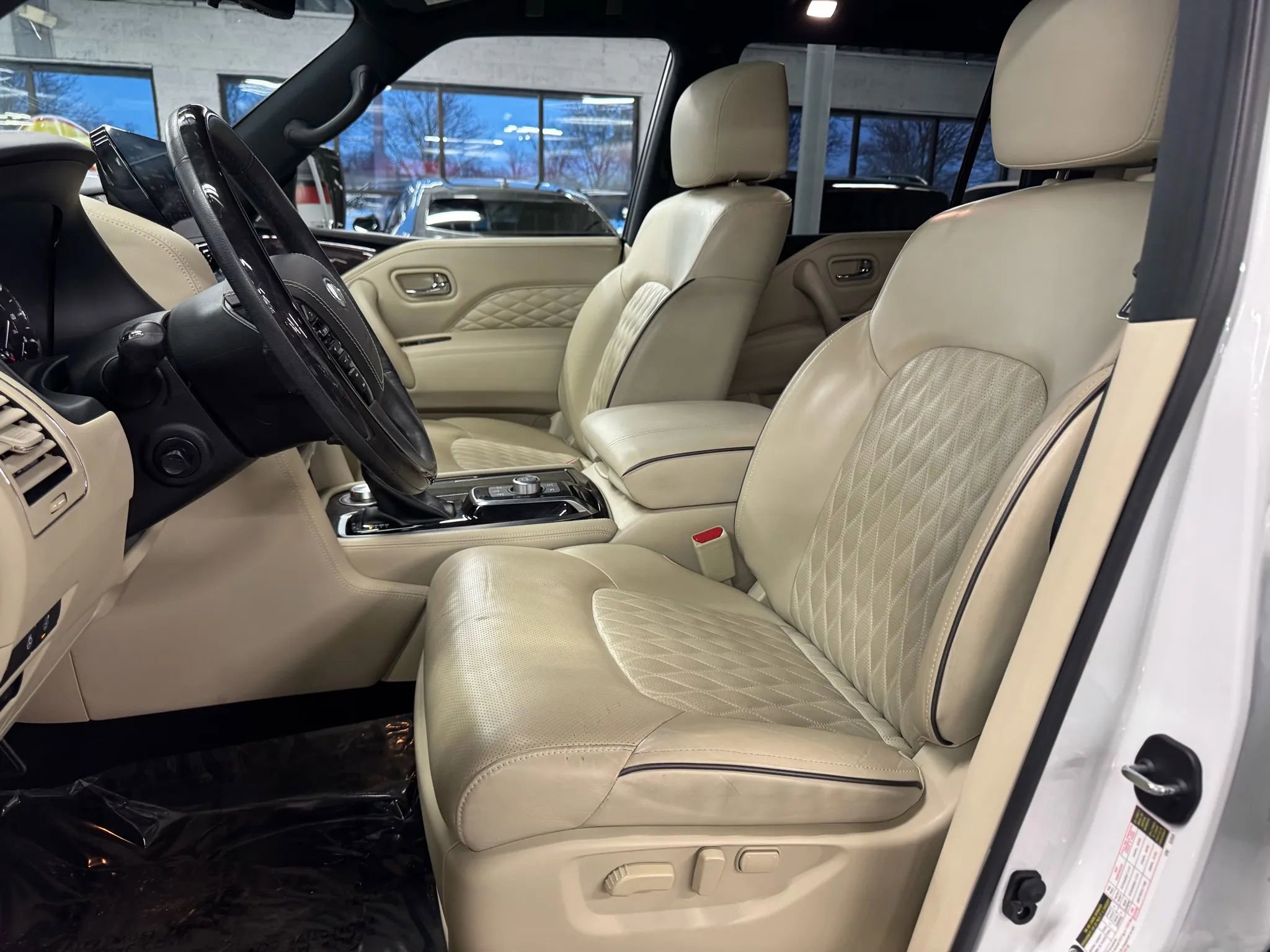 Used 2023 INFINITI QX80 Sensory w/ Cargo Package image 9