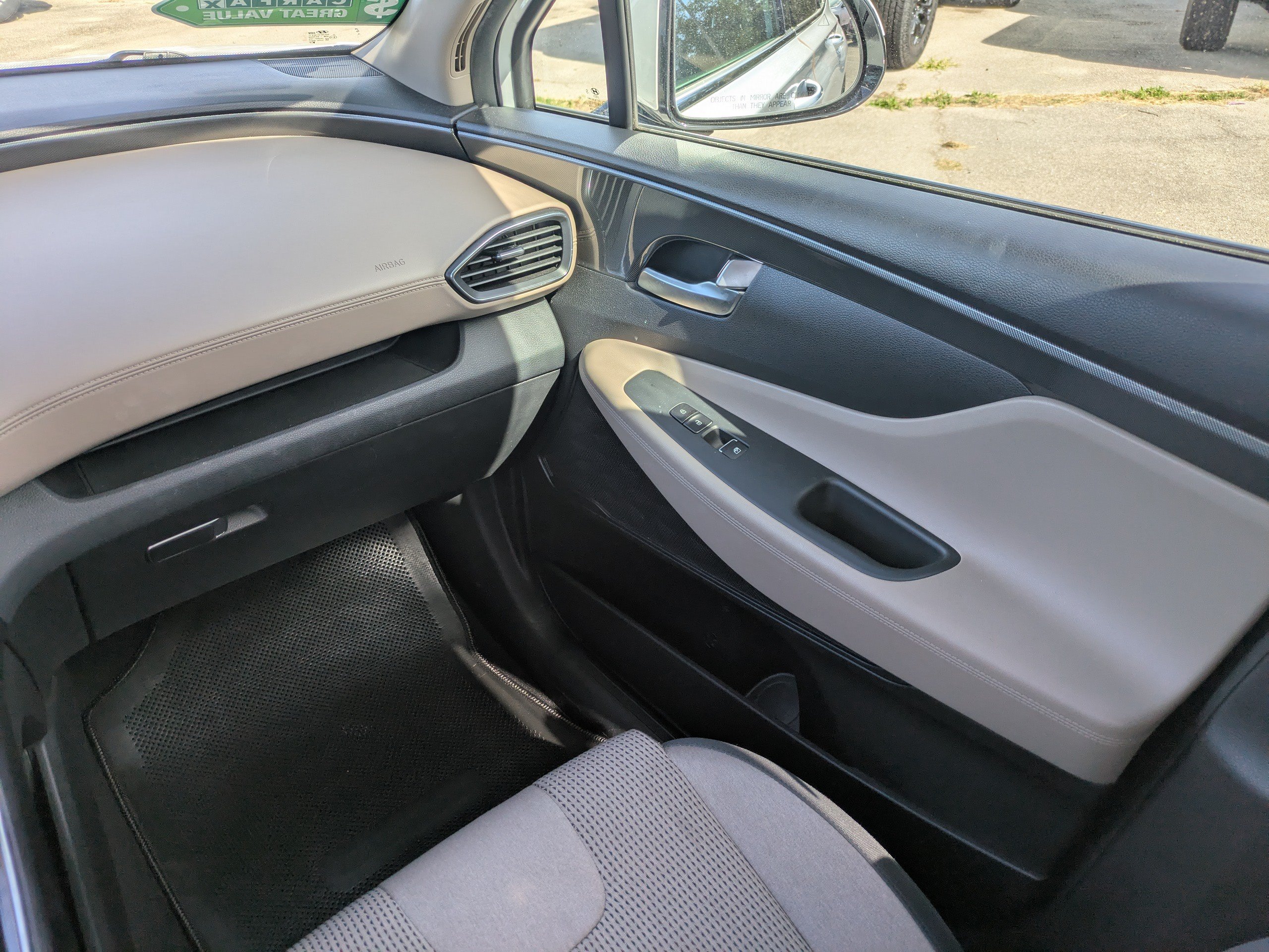 Used 2022 Hyundai Santa Fe SEL w/ Convenience Package FWD image 16