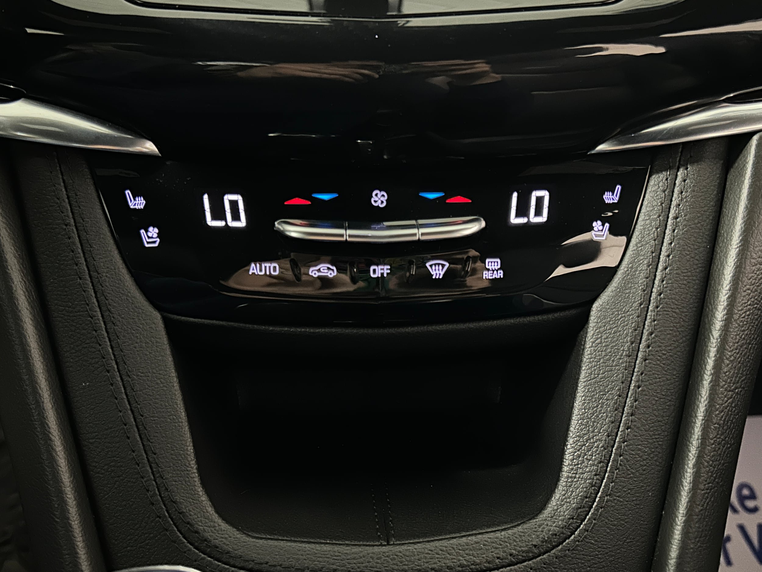Used 2020 Cadillac XT6 Sport AWD/4WD image 10