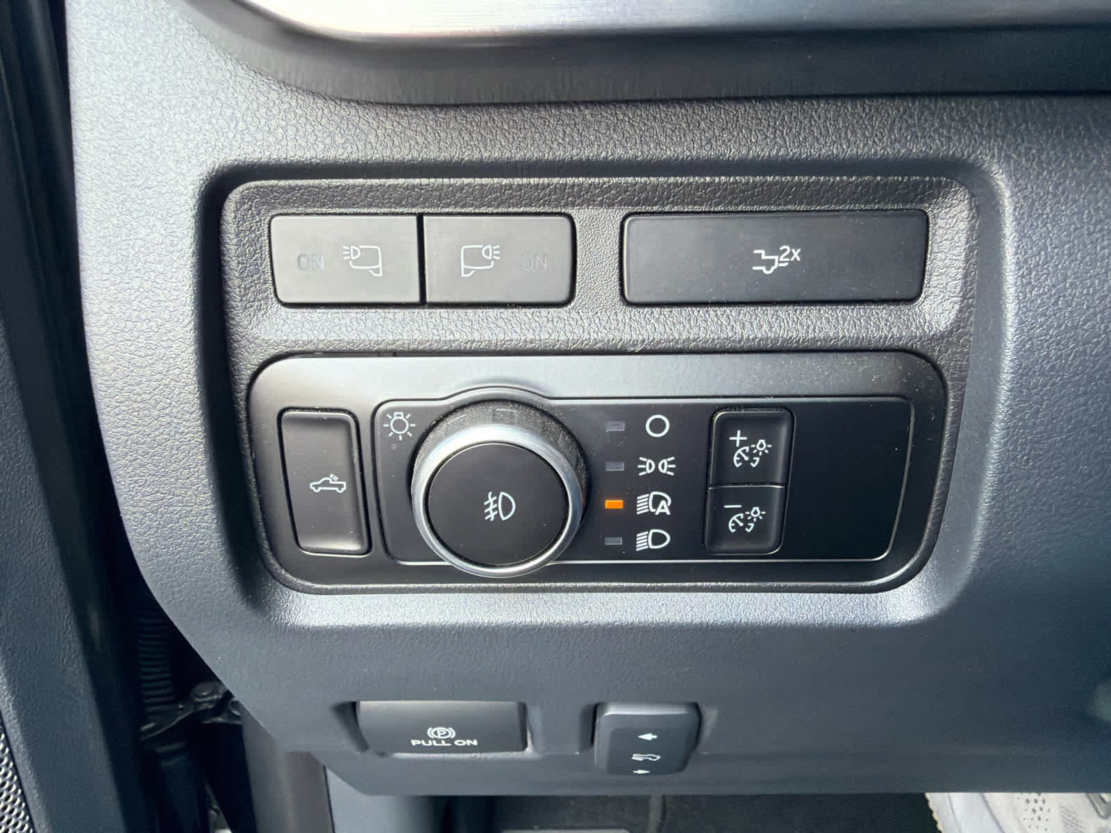 Used 2023 Ford F250 Lariat AWD/4WD image 16