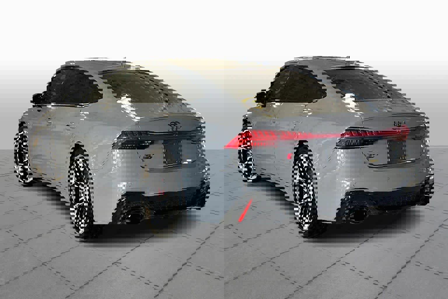 Used 2024 Audi RS 7 Performance w/ Black Optic Package image 11