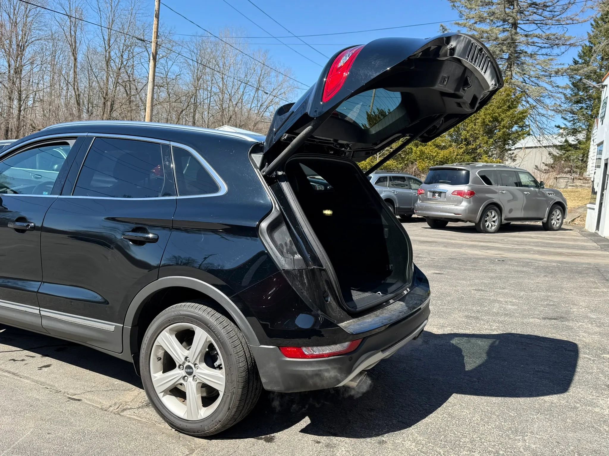 Used 2017 Lincoln MKC Premiere image 38