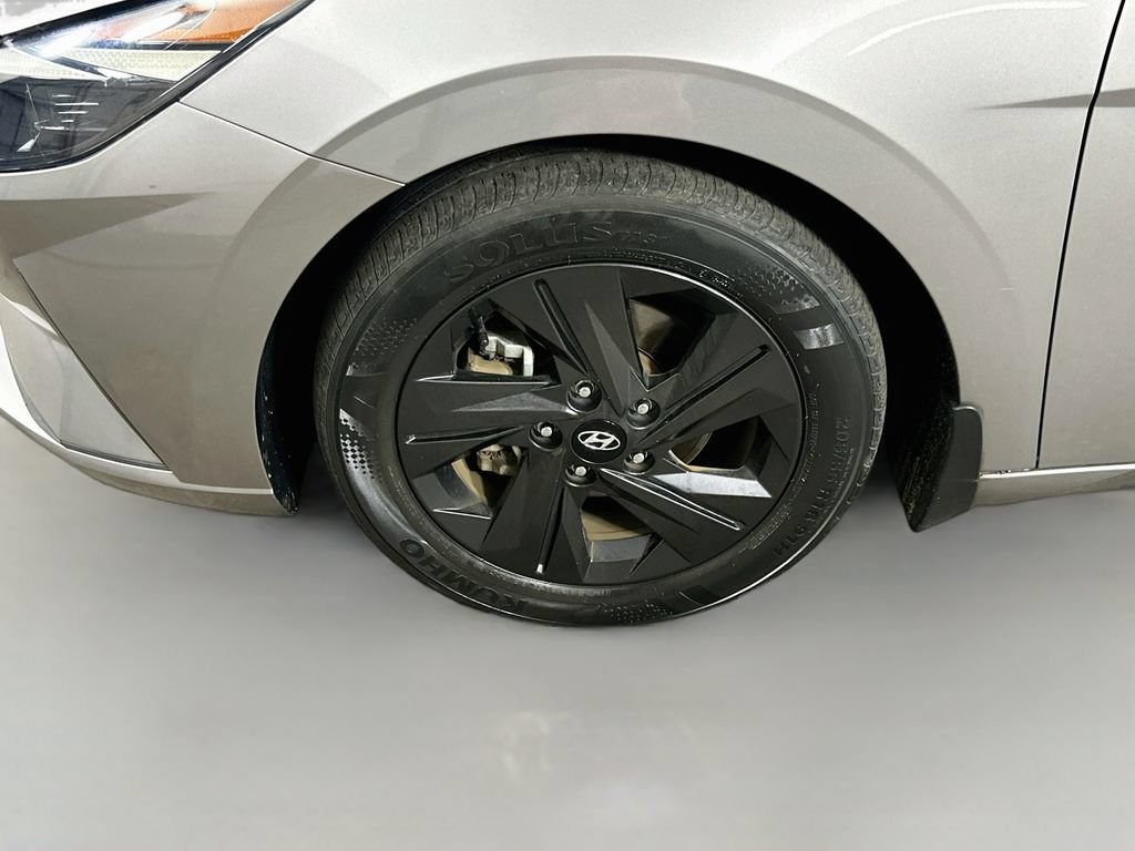 Used 2023 Hyundai Elantra SEL FWD image 8