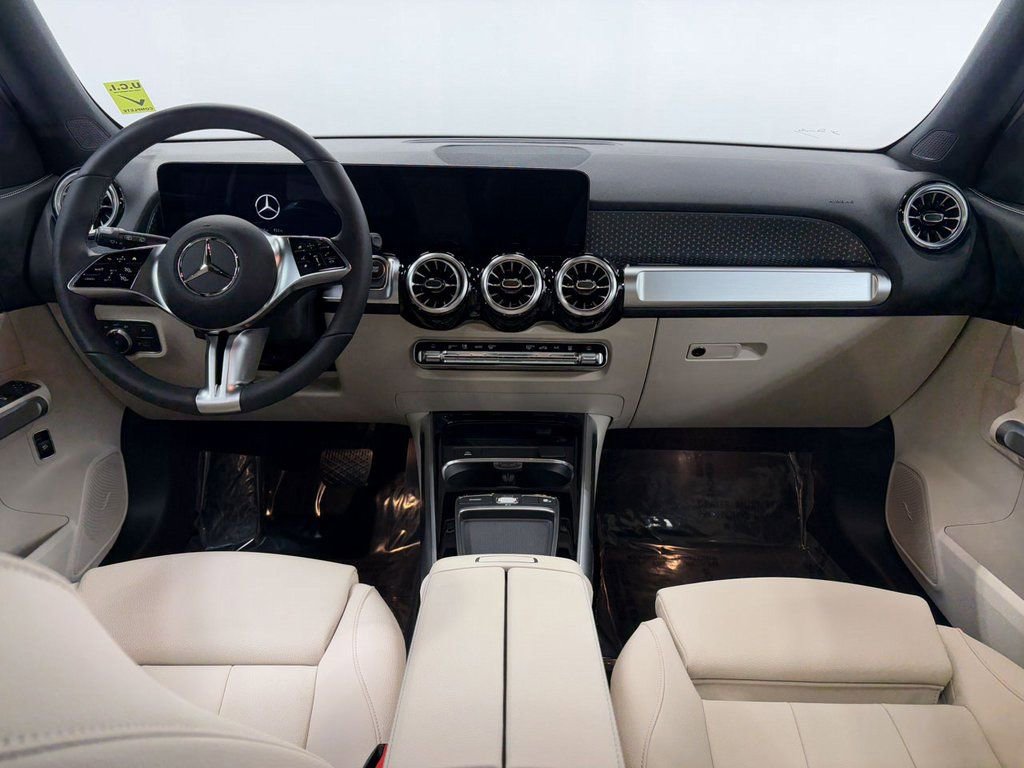 Certified 2024 Mercedes-Benz EQB 350 4MATIC SUV image 21