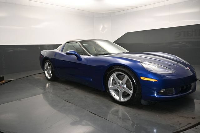 Used 2005 Chevrolet Corvette Coupe w/ Preferred Equipment Group RWD image 31