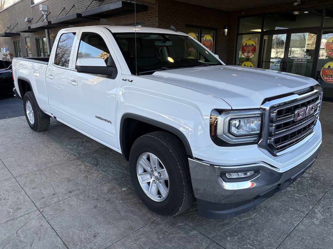 Used 2018 GMC Sierra 1500 SLE w/ SLE Value Package image 4