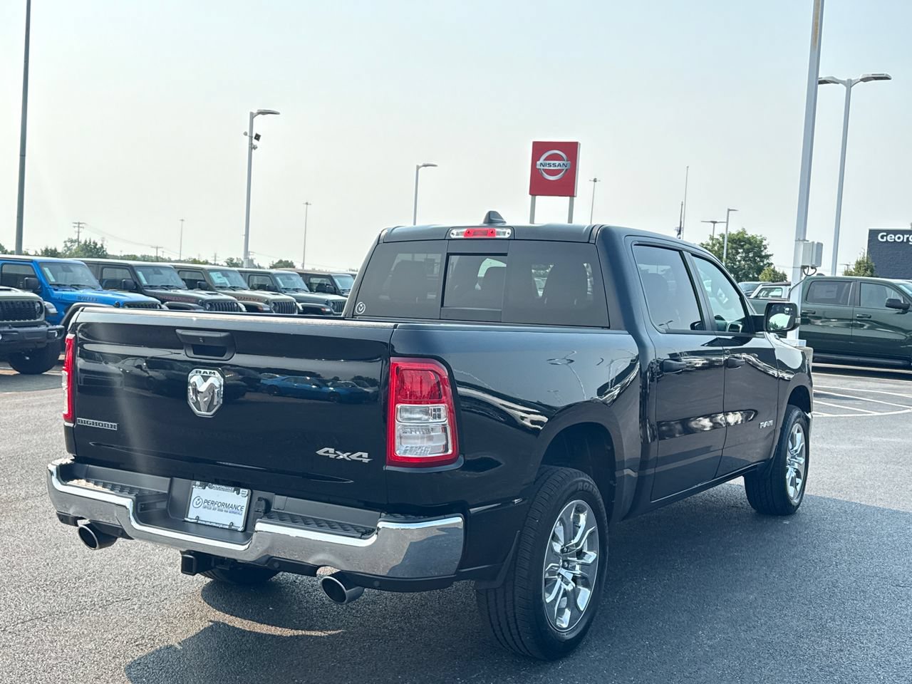Used 2023 RAM 1500 Big Horn AWD/4WD image 3