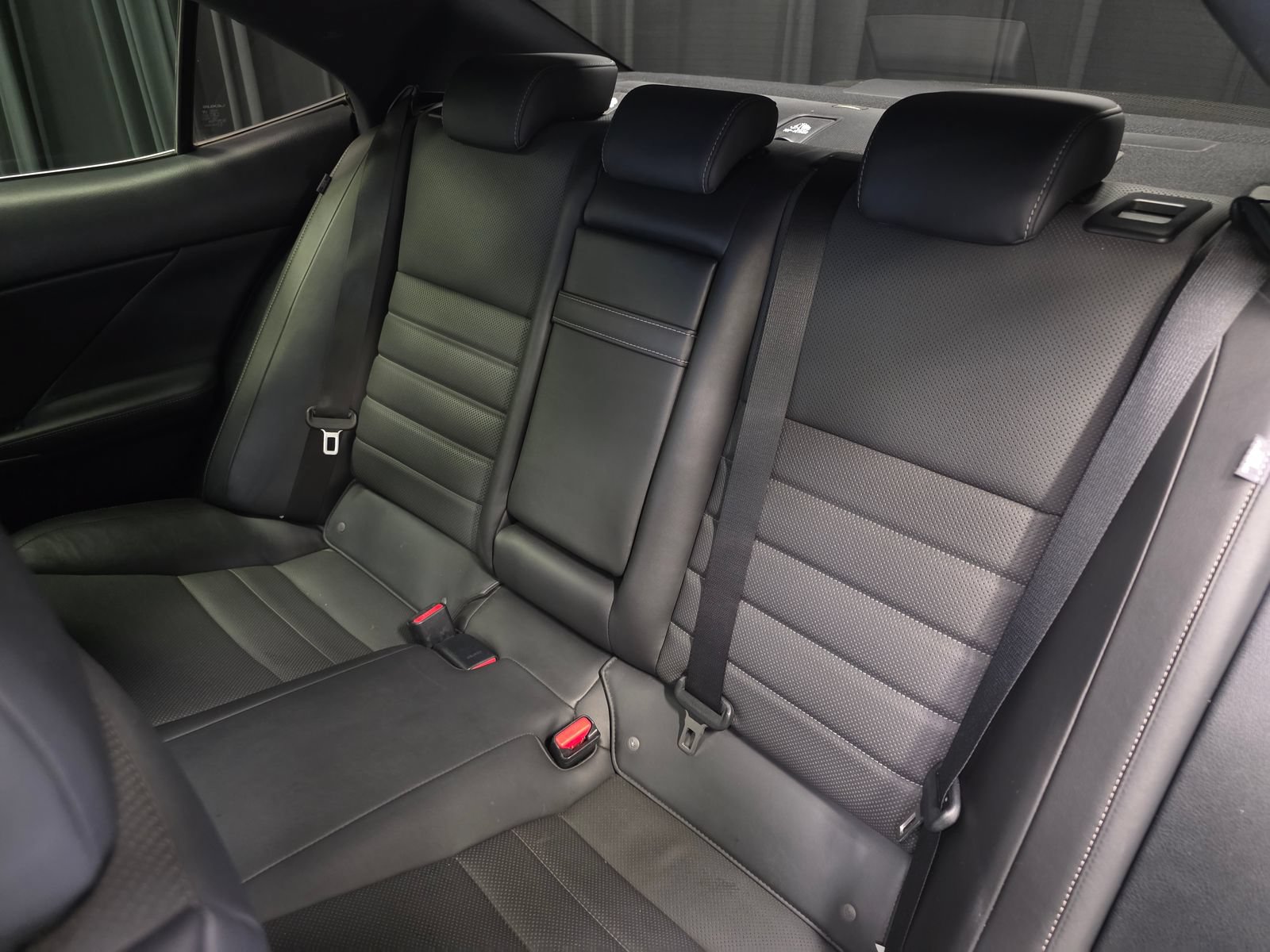 Used 2017 Lexus IS 350 F Sport RWD image 35