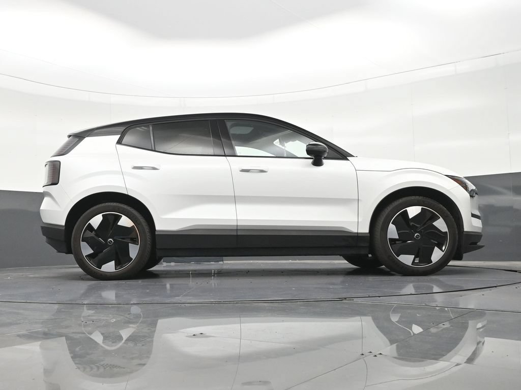 Certified 2025 Volvo EX30 Plus AWD/4WD image 28
