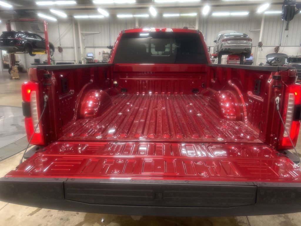 New 2026 Ford F350 Lariat image 32