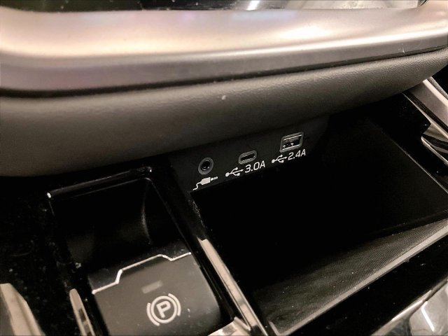 Used 2025 Subaru Outback Onyx Edition AWD/4WD image 31
