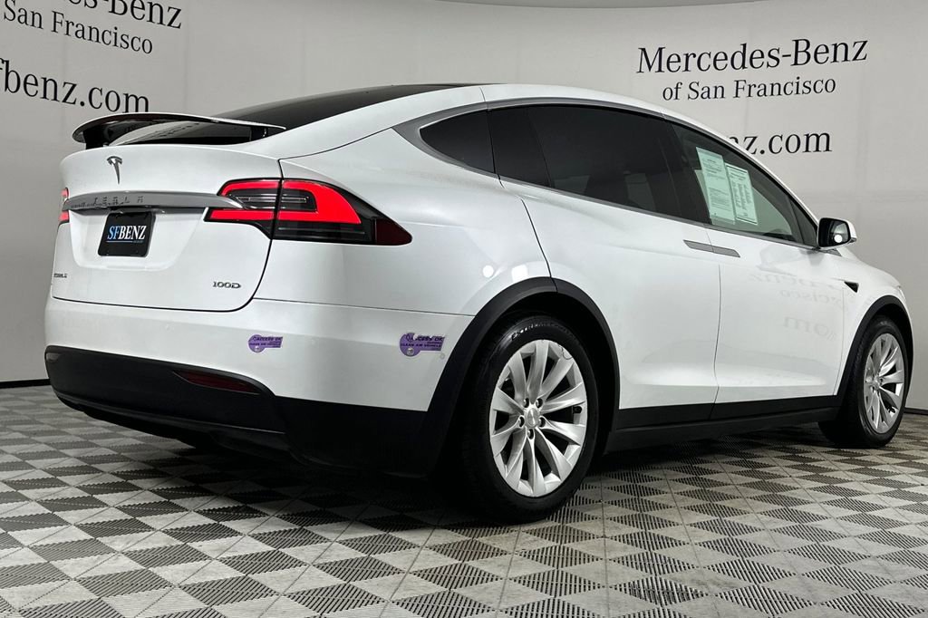 Used 2019 Tesla Model X Long Range image 4