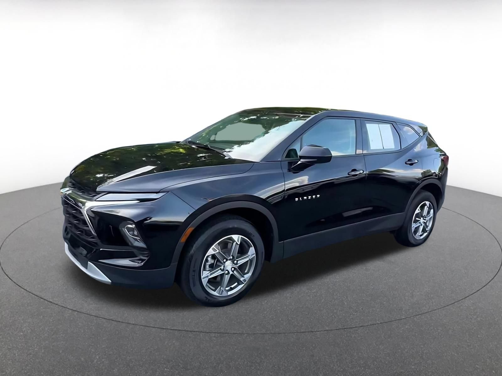 Used 2026 Chevrolet Blazer LT FWD image 7