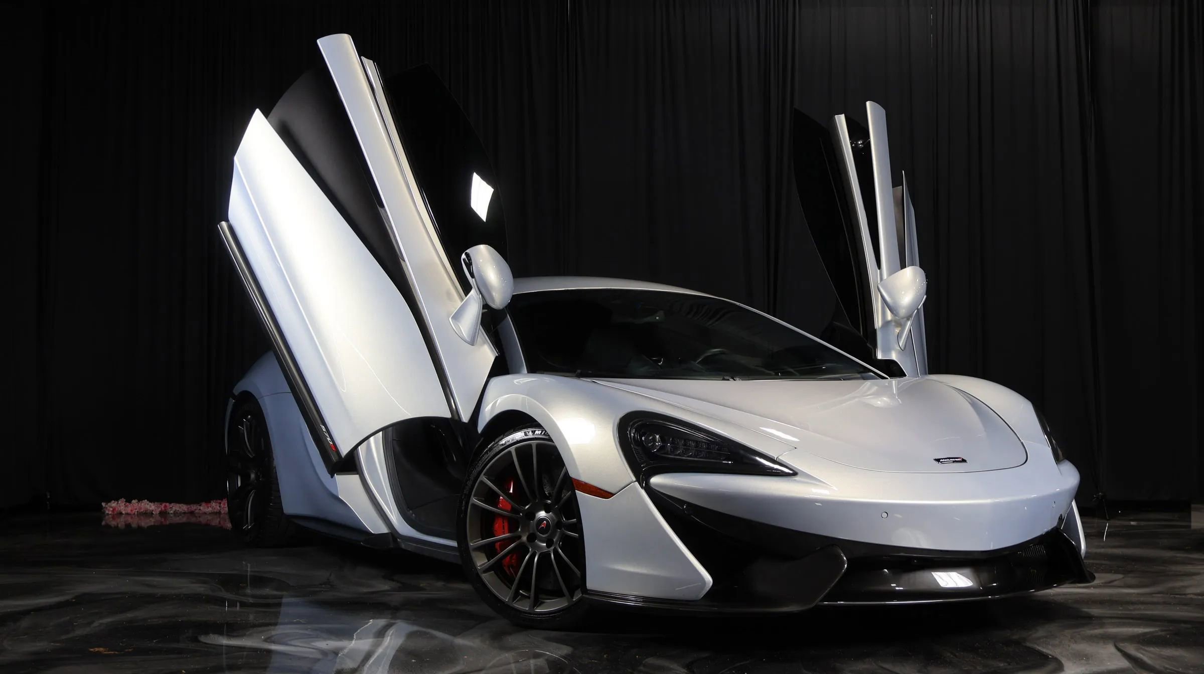 Used 2017 McLaren 570S Coupe image 9