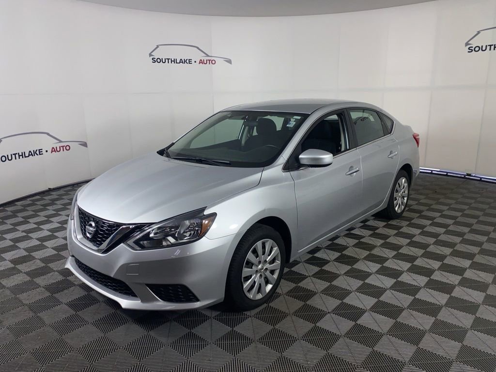 Used 2016 Nissan Sentra S image 3