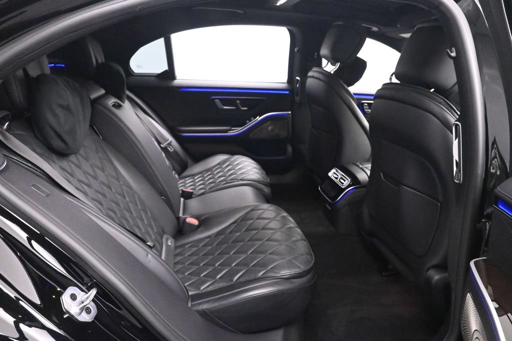 Used 2024 Mercedes-Benz S 580e 4MATIC Sedan image 18