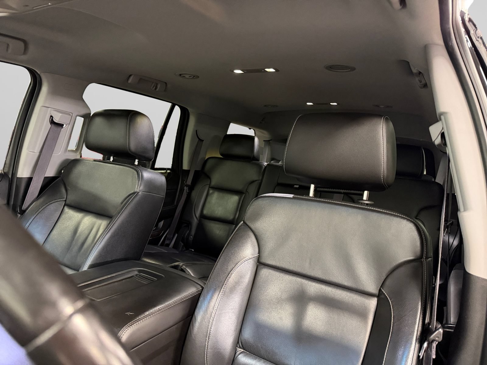 Used 2016 Chevrolet Tahoe LT AWD/4WD image 35