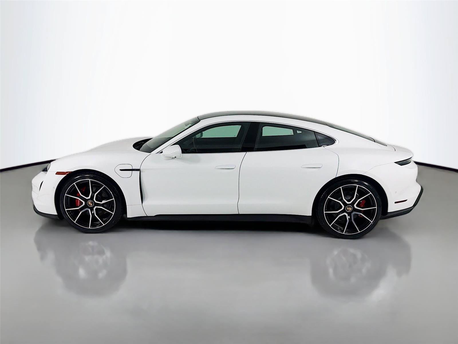 Used 2024 Porsche Taycan 4S AWD/4WD image 2