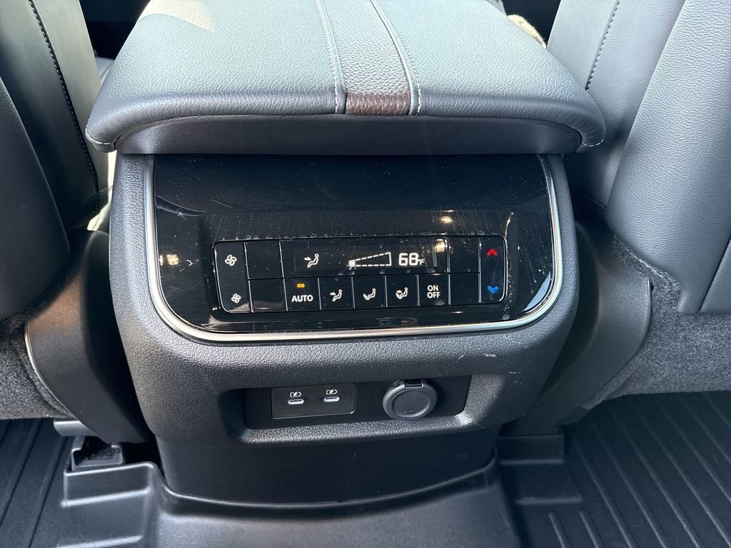 Used 2025 Nissan Armada SL w/ Captain's Chari Seat Package image 24