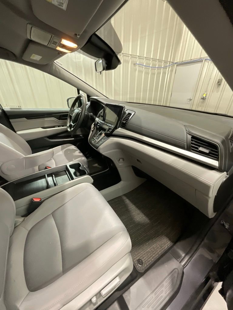Used 2022 Honda Odyssey EX image 17