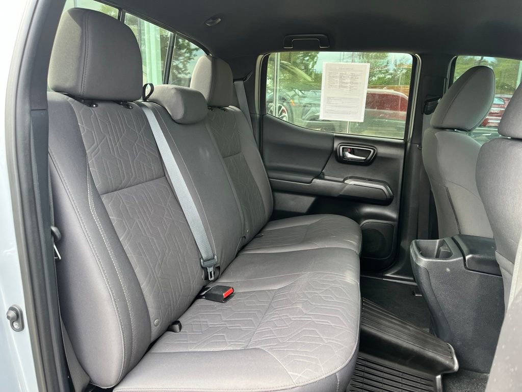 Used 2019 Toyota Tacoma TRD Sport AWD/4WD image 17