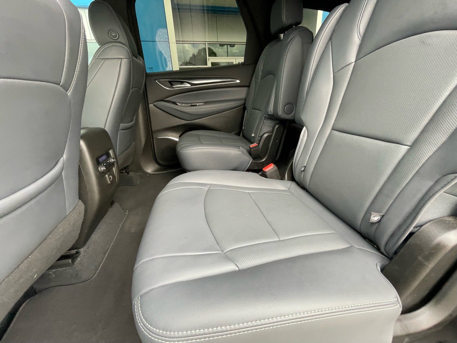 Used 2023 Buick Enclave Essence w/ Experience Buick Package FWD image 6