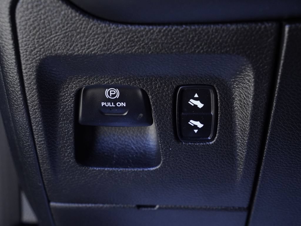 Certified 2019 RAM 1500 Limited AWD/4WD image 14