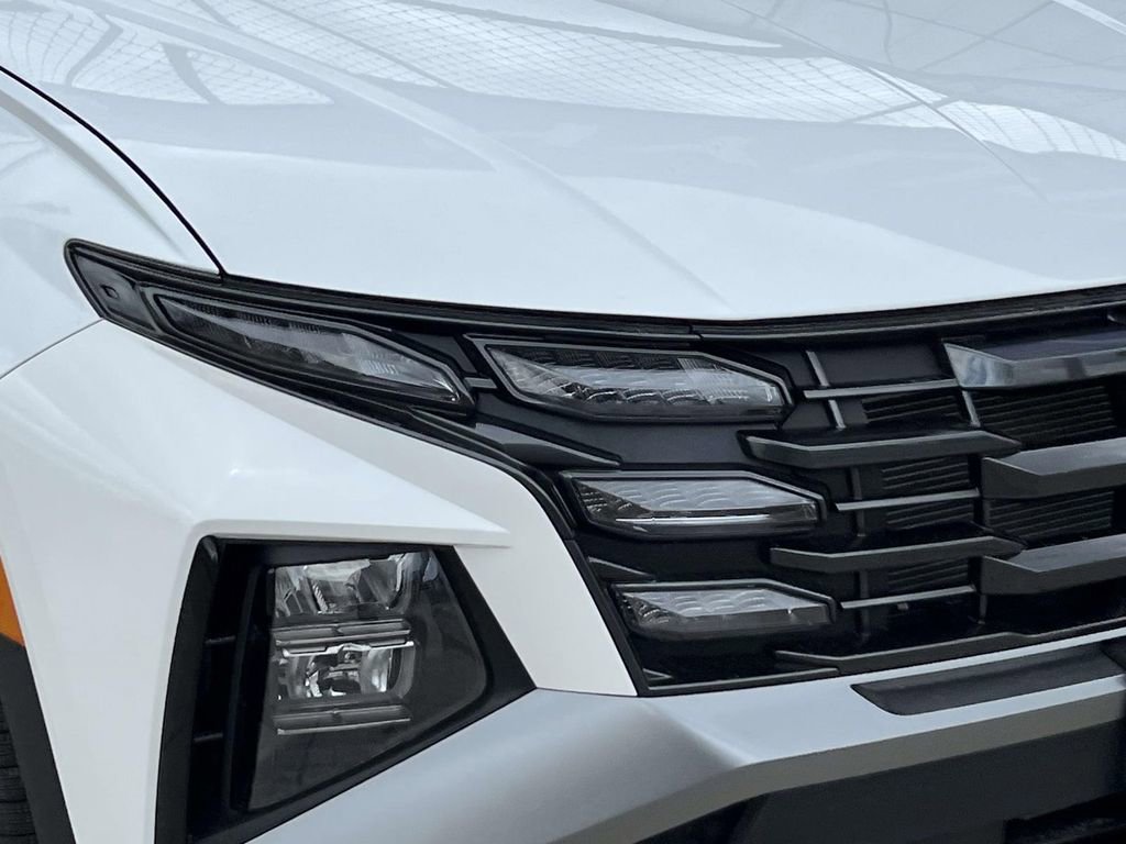 Certified 2025 Hyundai Tucson SE AWD/4WD image 9