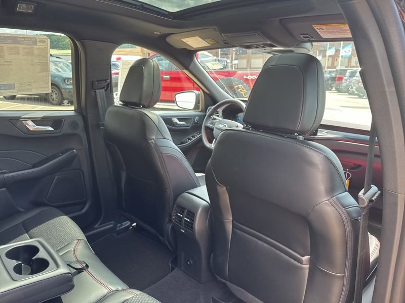 New 2025 Ford Escape ST-Line Elite w/ Tech Pack #2 image 14