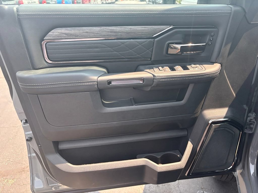 New 2026 RAM 3500 Limited AWD/4WD image 16