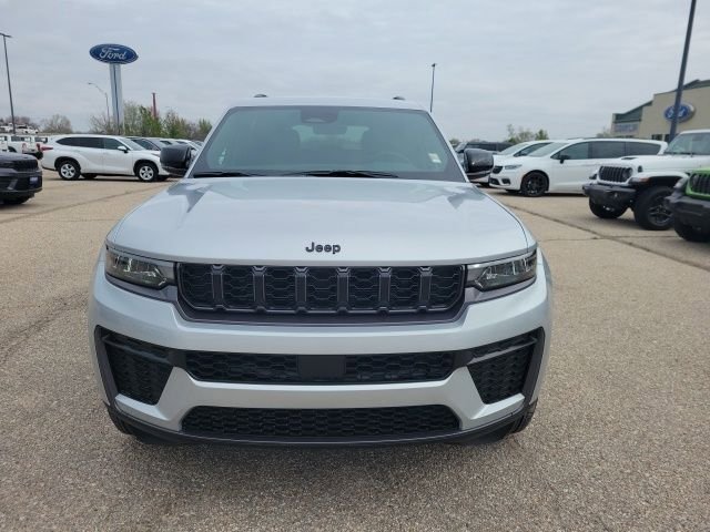 New 2026 Jeep Grand Cherokee Altitude RWD image 20