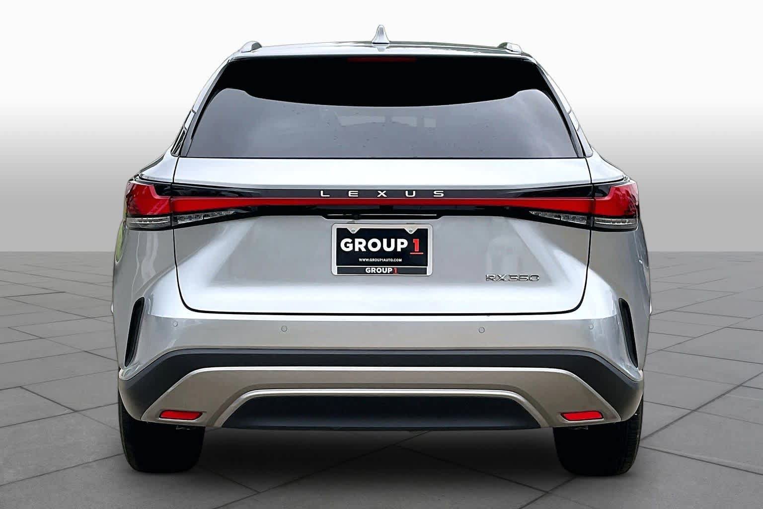 Used 2024 Lexus RX 350 Premium w/ Accessory Package (Z1) FWD image 5