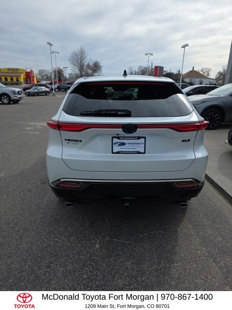 Used 2023 Toyota Venza Nightshade image 4