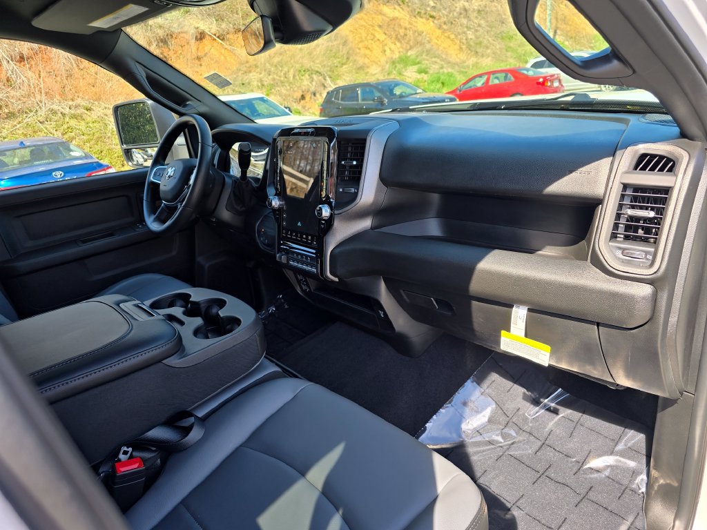 New 2026 RAM 3500 Tradesman AWD/4WD image 25