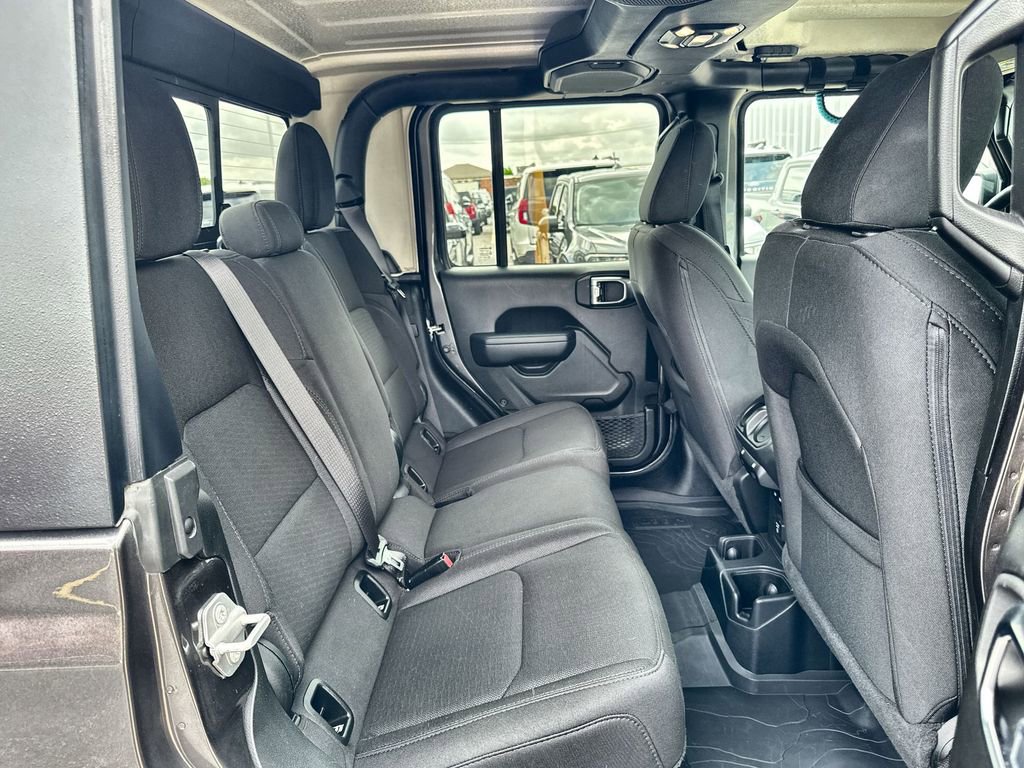 Used 2023 Jeep Gladiator Willys image 30
