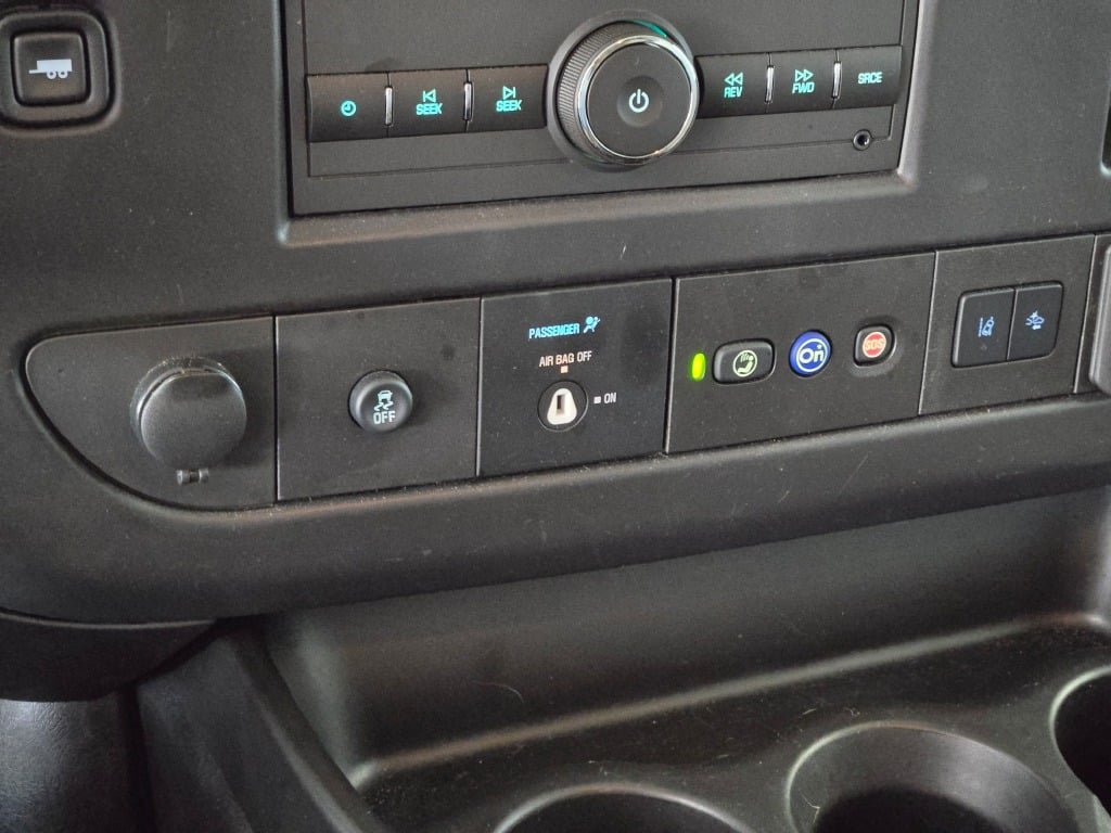 Used 2025 Chevrolet Express 3500 LT w/ LT Preferred Equipment Group RWD image 19