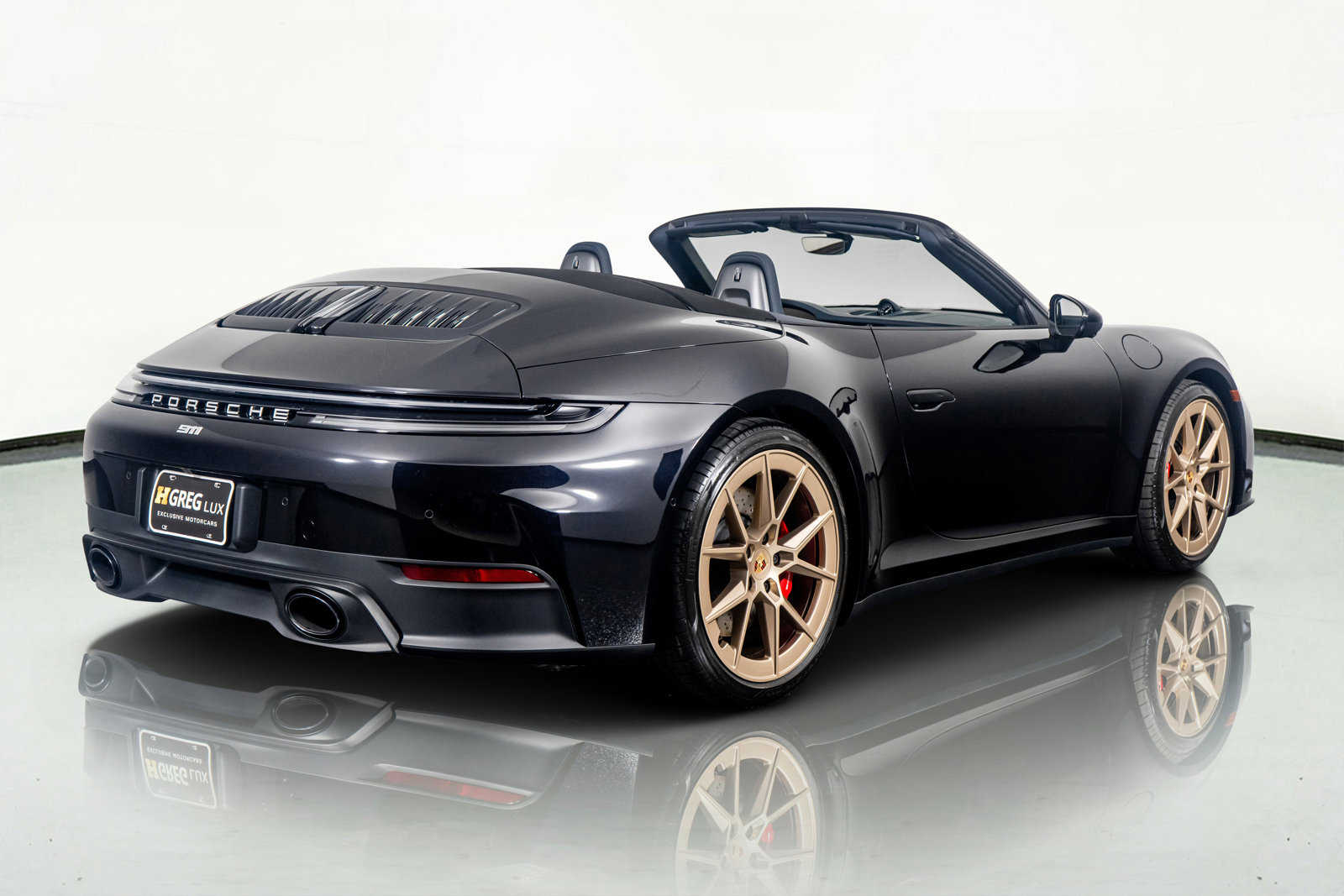 Used 2025 Porsche 911 Carrera S image 11