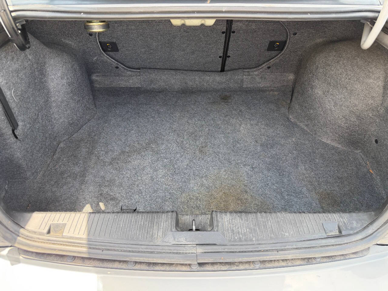 Used 2000 Saturn L-Series LS1 FWD image 13