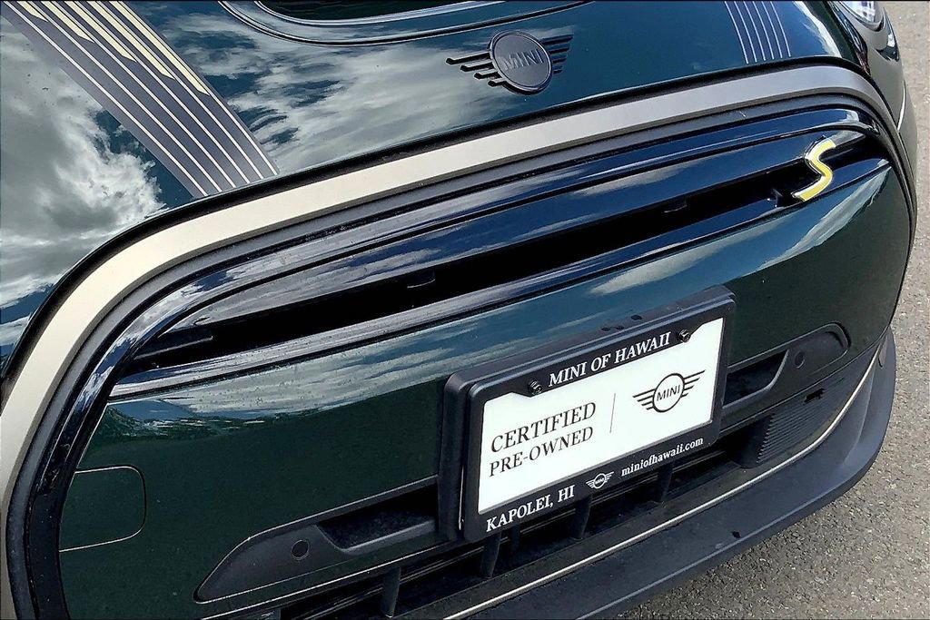 Certified 2024 MINI Cooper SE w/ MINI Resolute Edition image 30