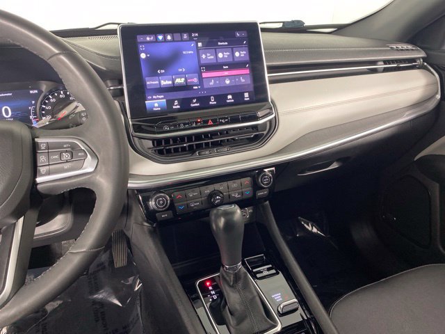 Used 2023 Jeep Compass Limited w/ Sun and Sound Group AWD/4WD image 31