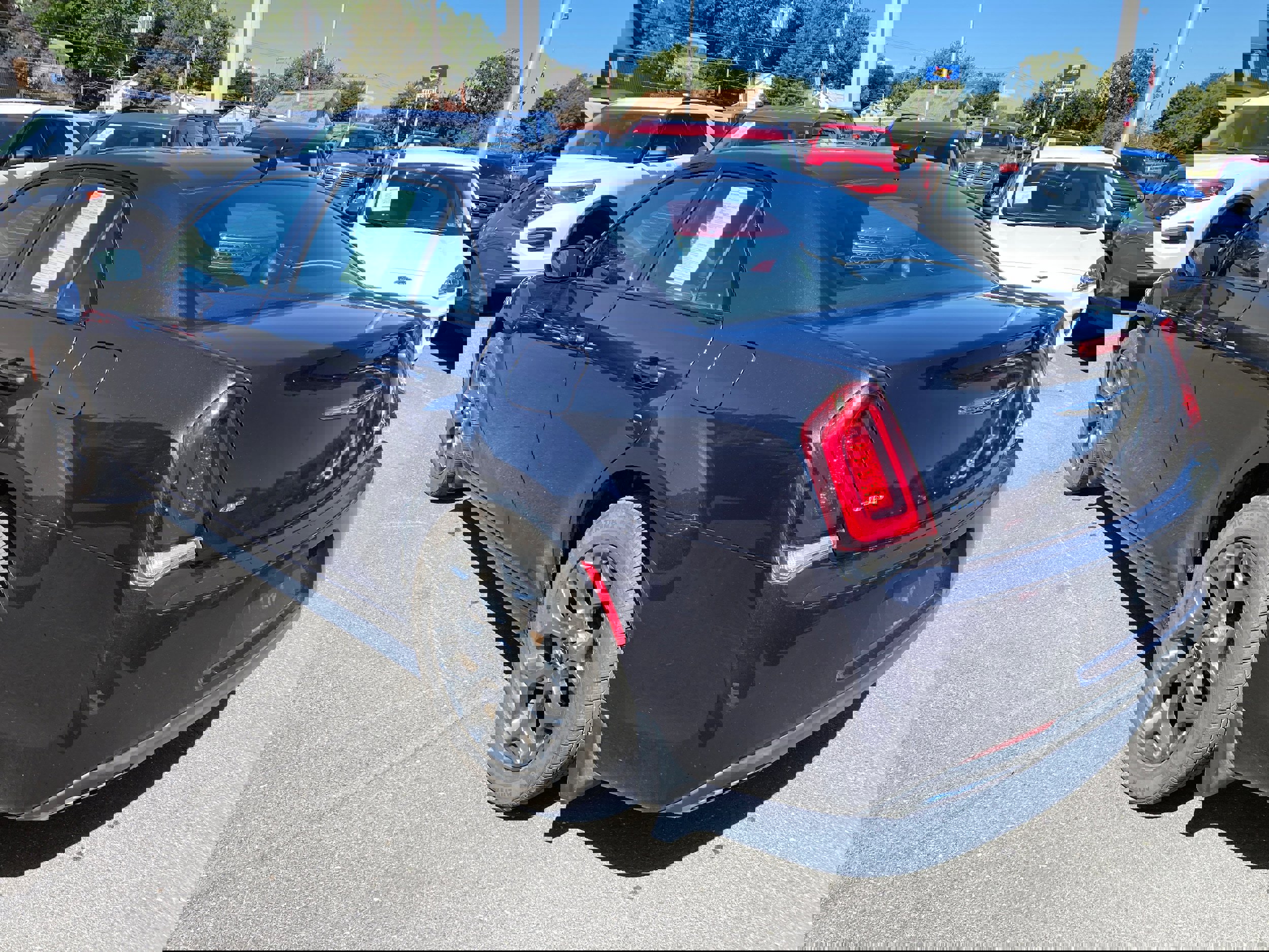 Used 2018 Chrysler 300 S image 6