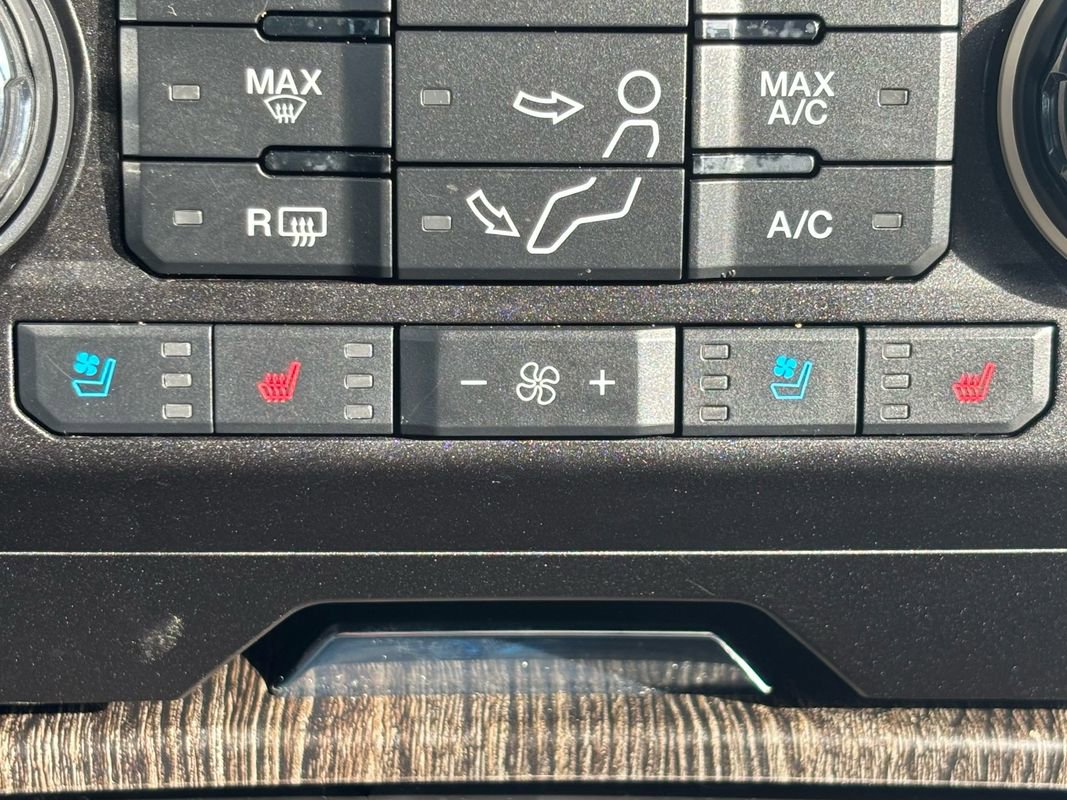 Used 2021 Ford F250 Lariat w/ Lariat Ultimate Package image 38