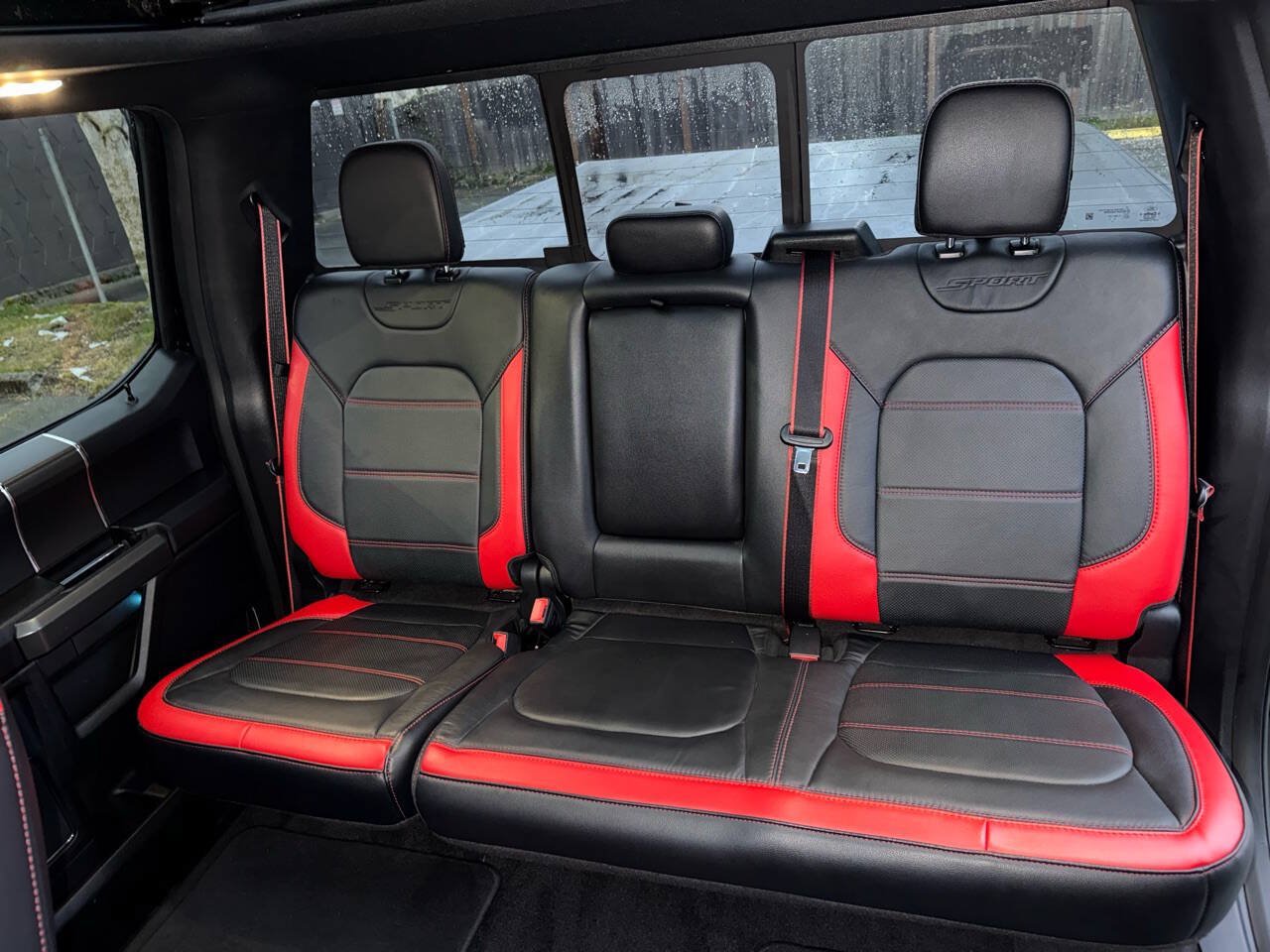 Used 2018 Ford F150 Lariat w/ Equipment Group 502A Luxury AWD/4WD image 13