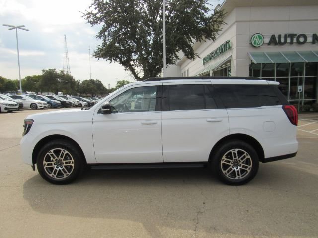 Used 2025 Ford Expedition Active image 14