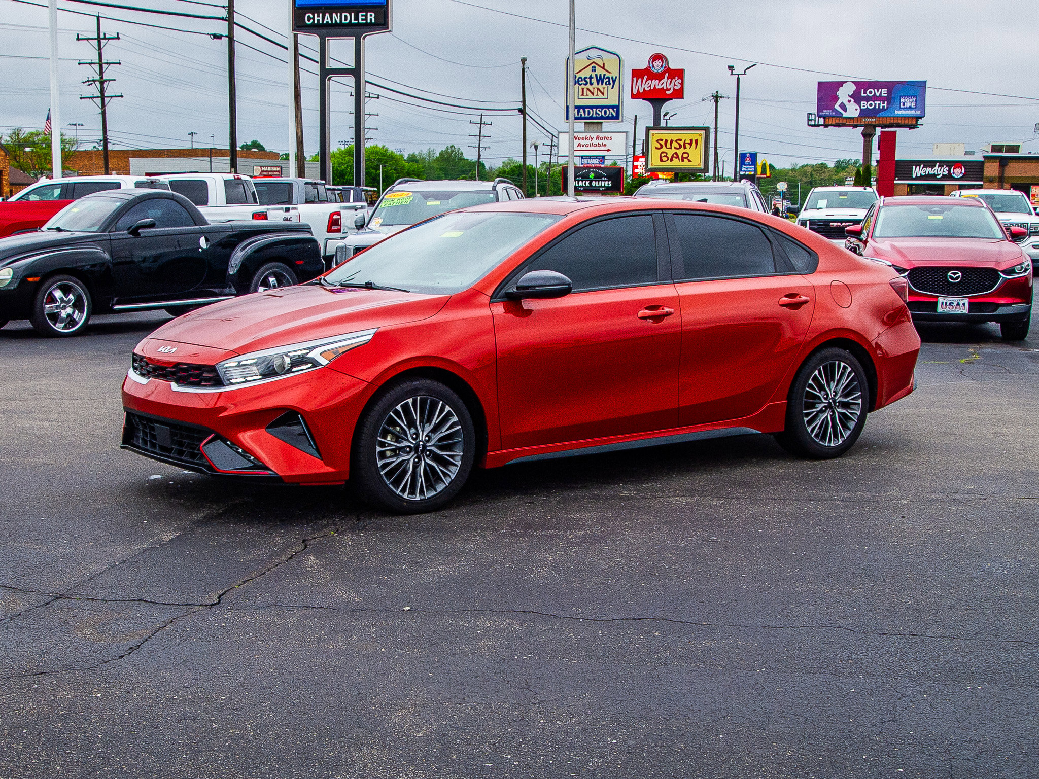 Used 2023 Kia Forte GT-Line w/ GT-Line Premium Package FWD image 3