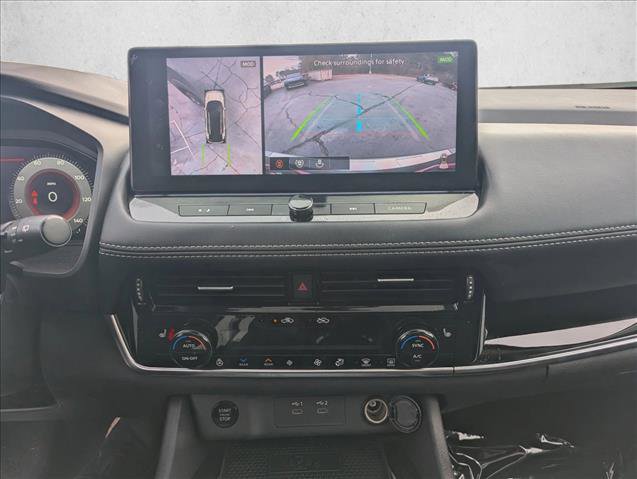 Used 2024 Nissan Rogue SL w/ SL Premium Package image 15